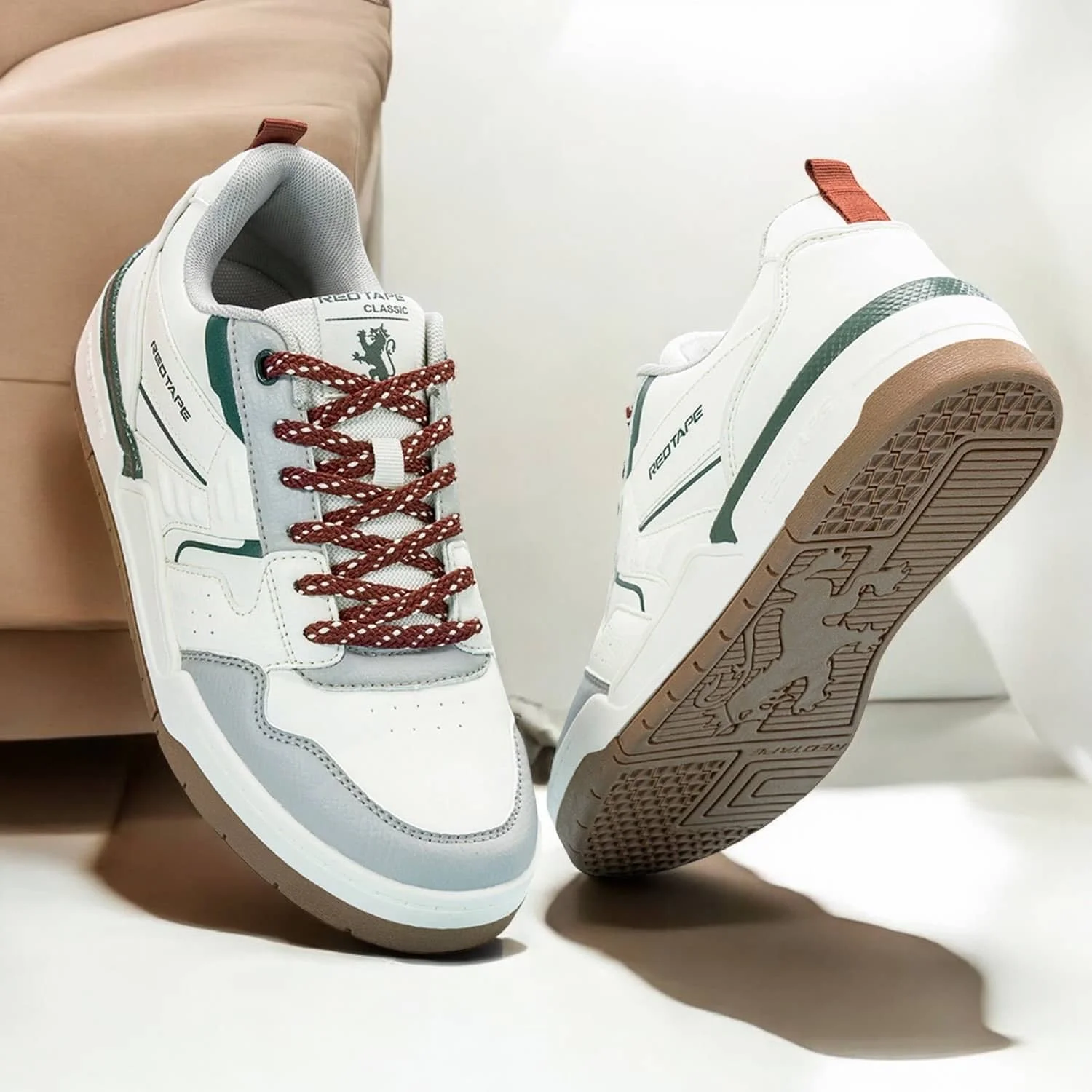 Casual Sneaker Shoes for Men Elegantly Rounded Front Soothing Insole & Impact Resistant 