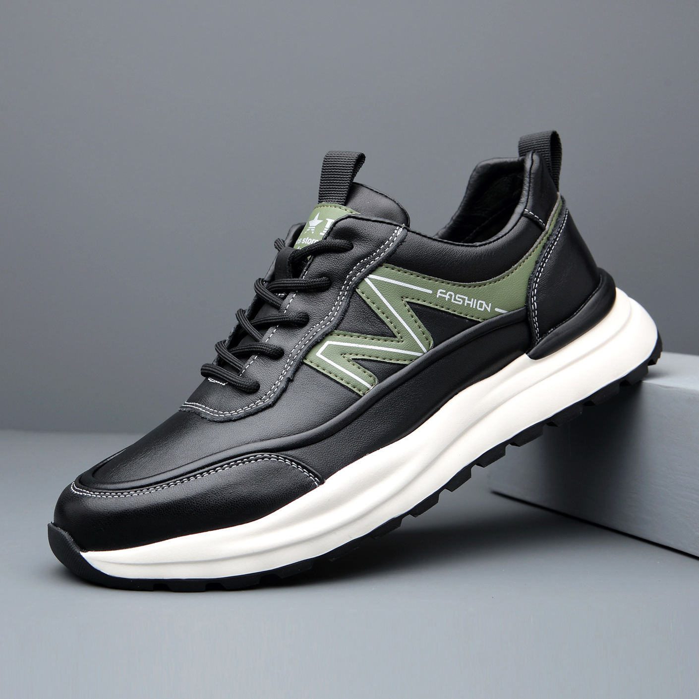 Breathable Anti Slip Fashion Sneakers for Men