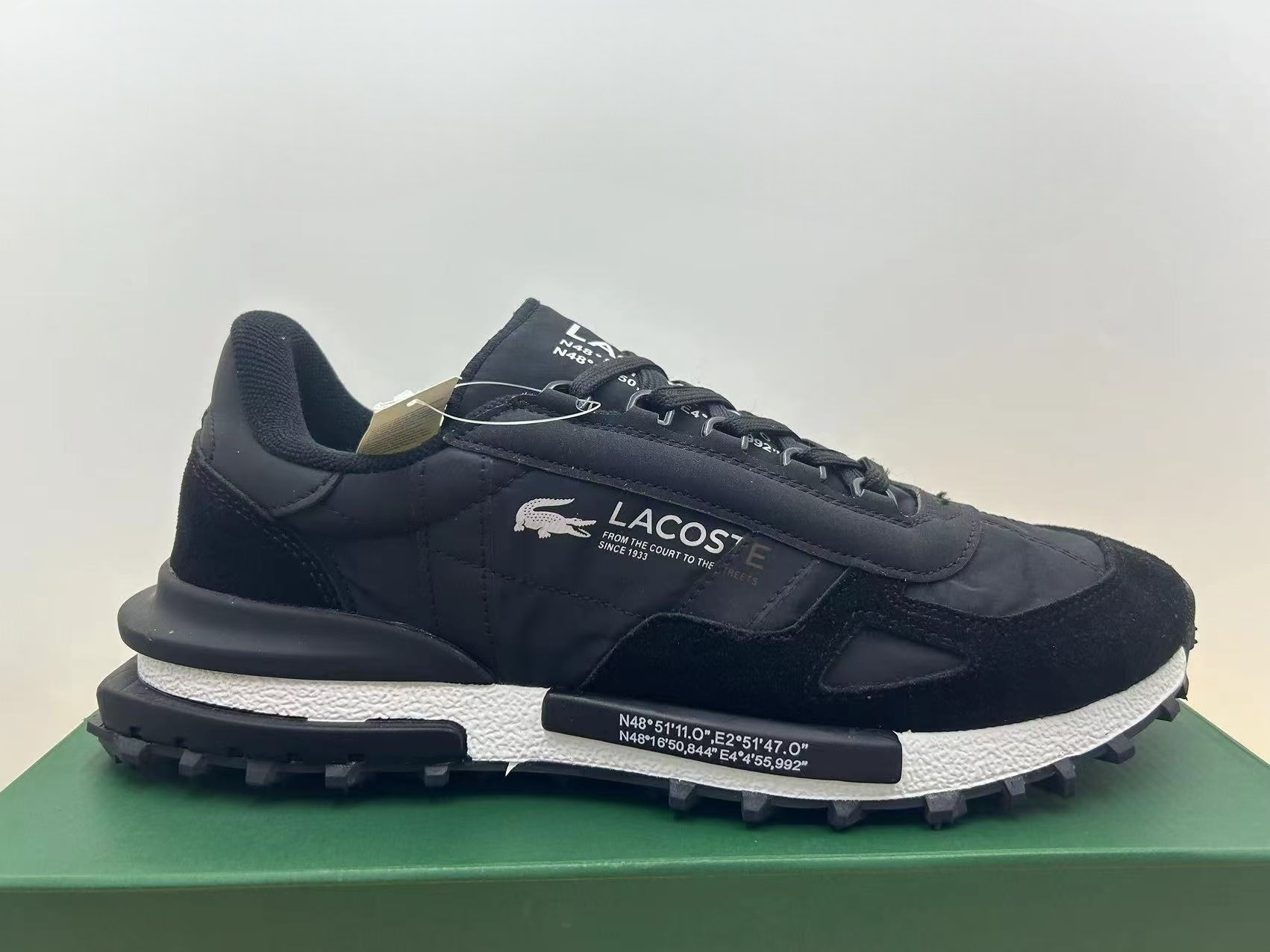 Lightweight Professional Athletic Shoes